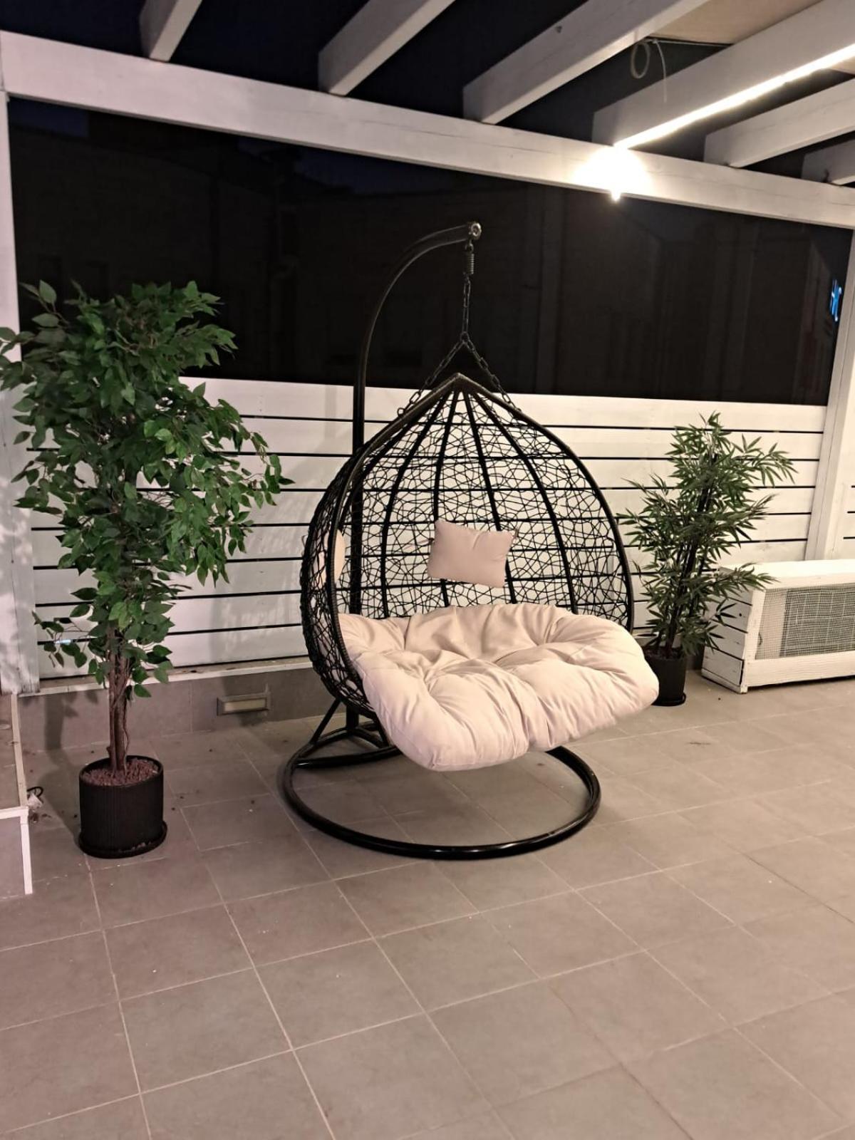 Authentic One Bedroom Apartment In City Center Jeruzalem Buitenkant foto
