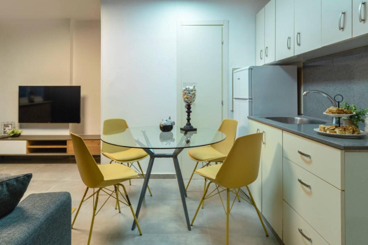 Authentic One Bedroom Apartment In City Center Jeruzalem Buitenkant foto